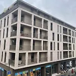 Beautiful 1 Bedroom Flat W Terrace&Parking-75M
